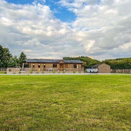 Immaculate 3-Bedroom Private Lodge Near York Luaran gambar