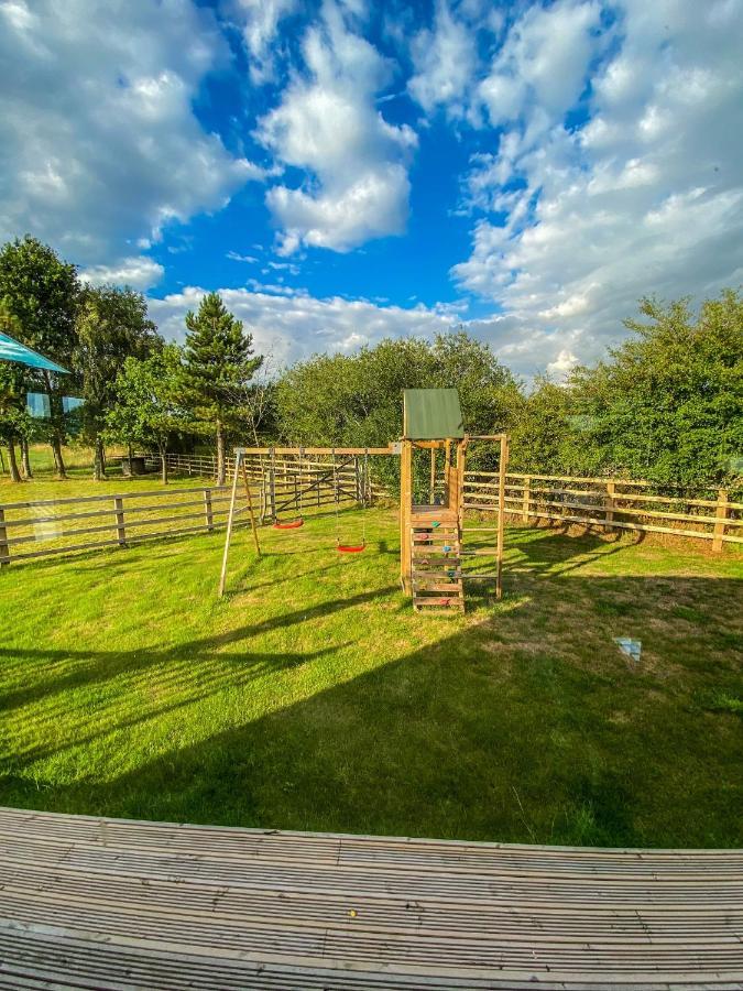 Immaculate 3-Bedroom Private Lodge Near York Luaran gambar