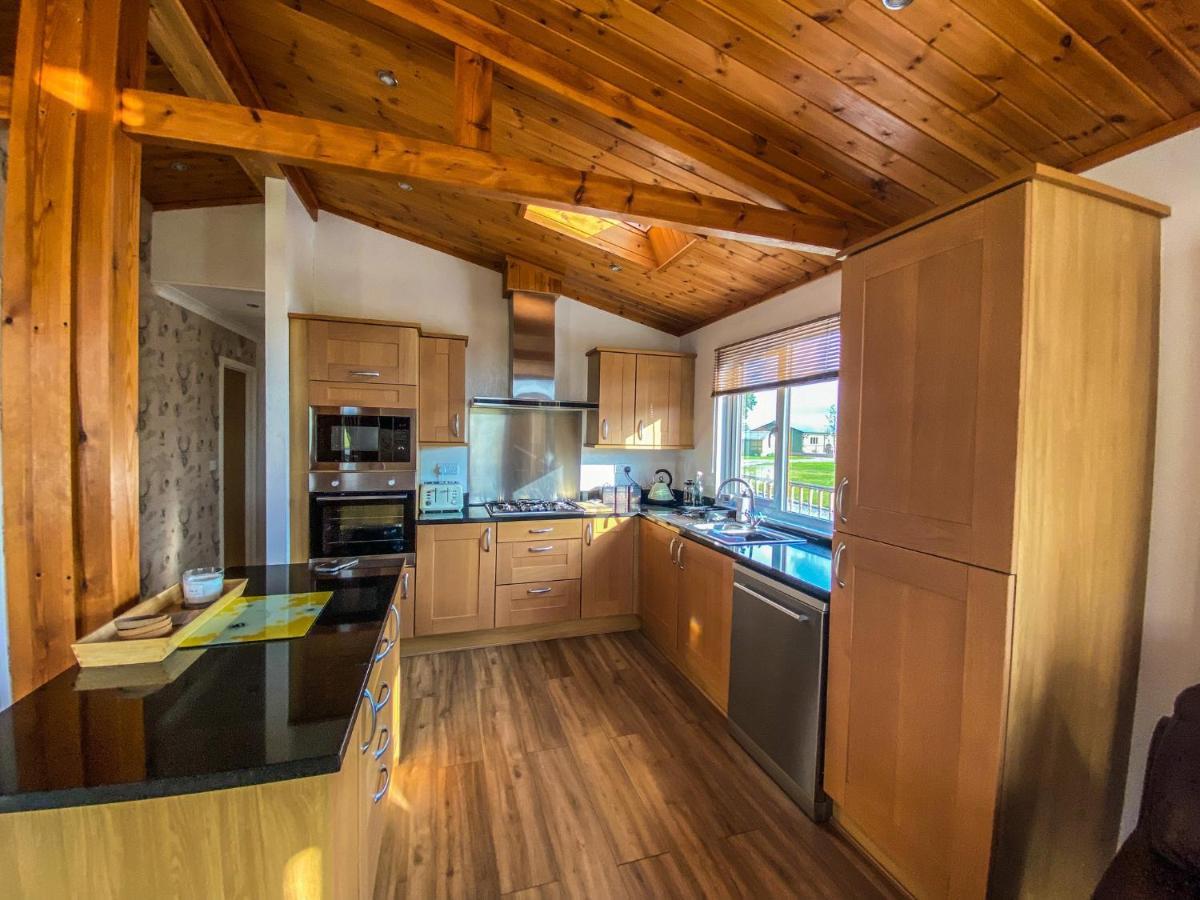 Immaculate 3-Bedroom Private Lodge Near York Luaran gambar